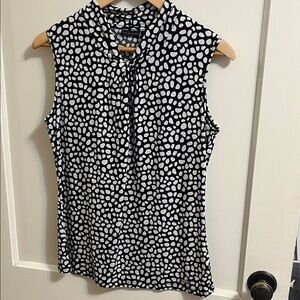 Tahari Black and White Patterned Sleeveless Blouse